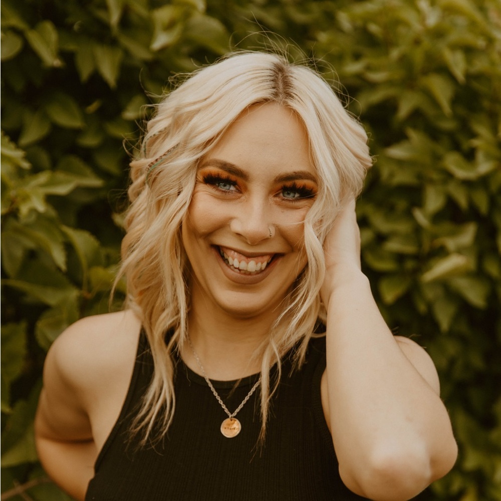 Meet your Posher, Kadi